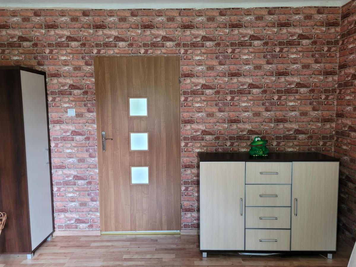Wiejski Relax Pod "Zelaznym Szlakiem" Jastrzębie Zdrój Exteriör bild